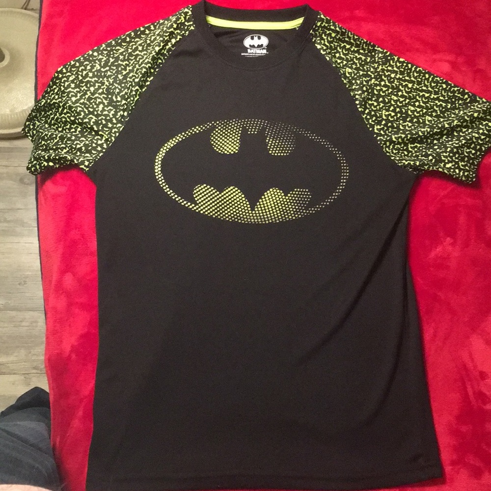 Boys large Batman logo short sleeve athletic tee